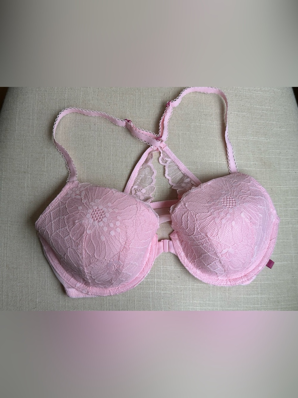 ✨NWT✨ Victoria's Secret Pink Lace Push-Up Bra with Racerback Detail